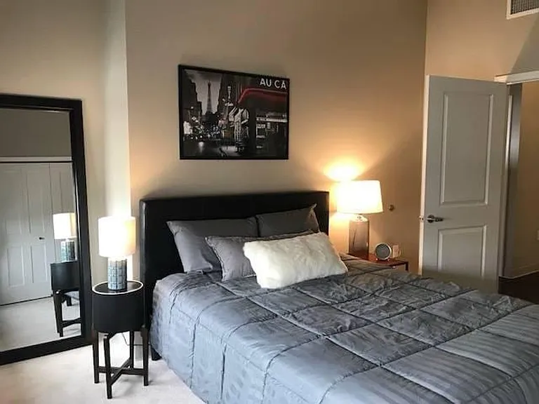 5&15 Apartments — Photo 8