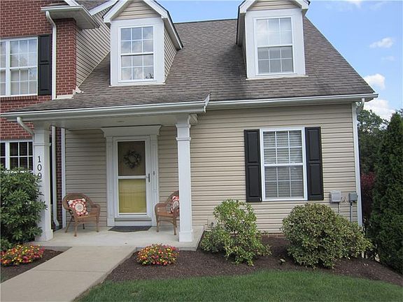 3rd image of 109 Creekside Dr