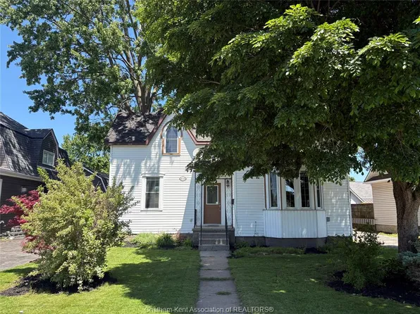 830 Elgin St, Chatham Kent, ON N8A 3C7