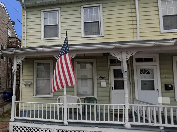 8 Church St, Mount Holly, NJ 08060
