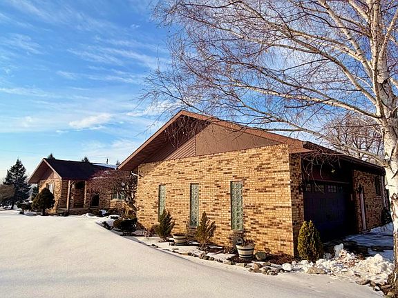 2nd image of 7242 King James Rd