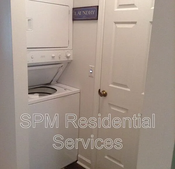 2A E Crane St — Photo 14