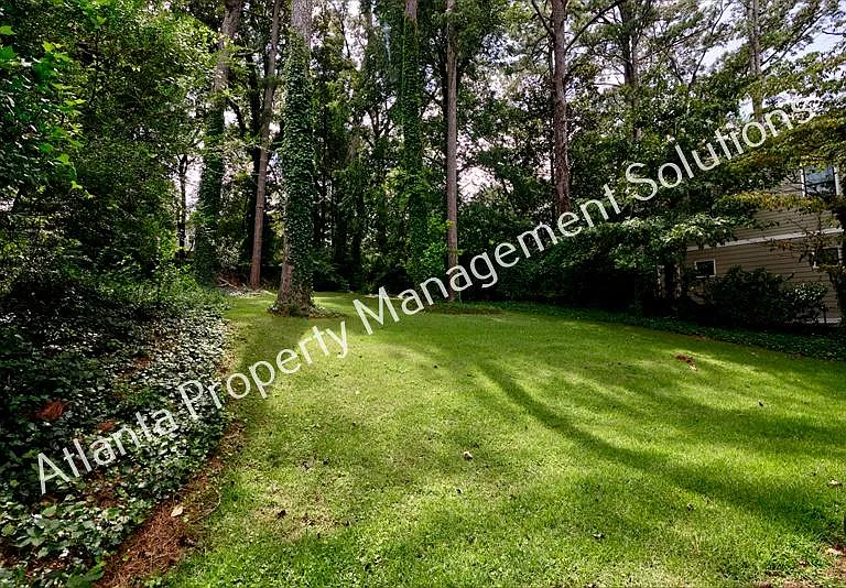141 Park Dr — Photo 15