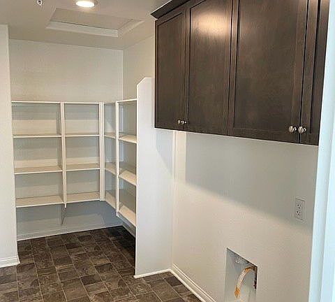 5th image of 831 Dahlia Ave #0