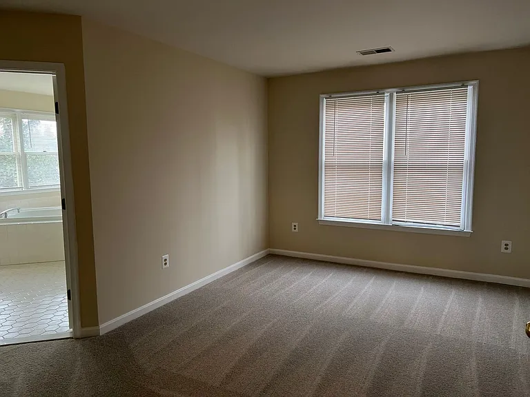 9425 Spruce Tree Cir — Photo 25