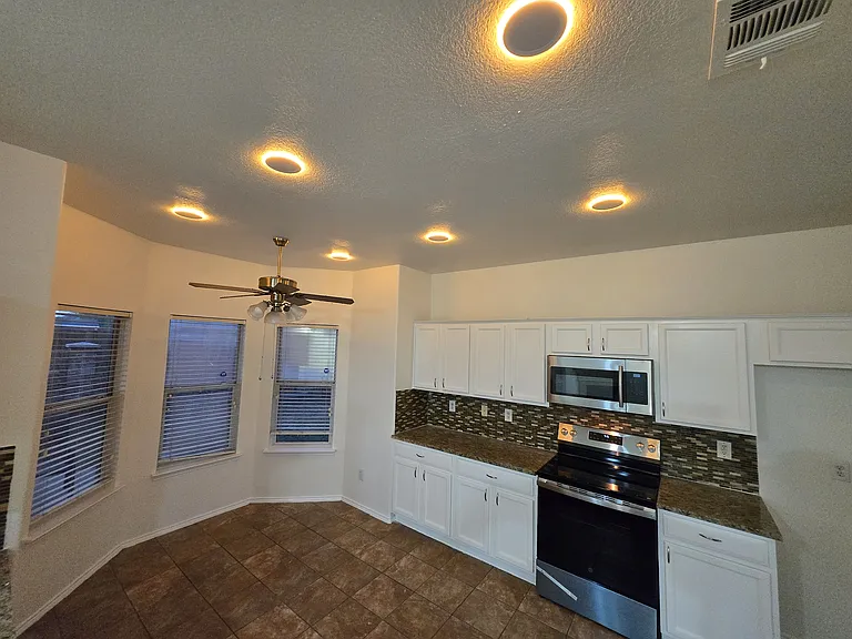 1207 Bellcrest Dr — Photo 6