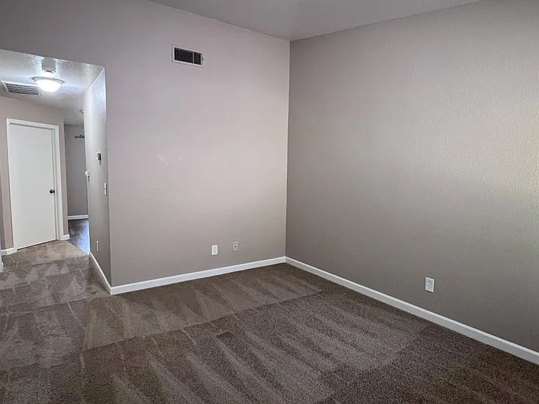 1262 N Marks Ave #109 — Photo 16