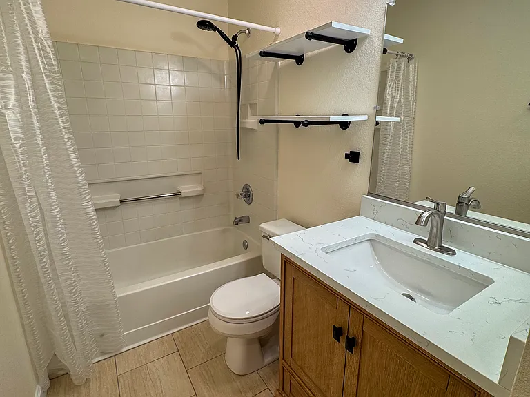 5600 Harvest Rd — Photo 13