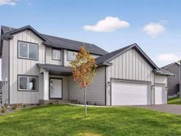 22391 Makah St NW, Oak Grove, MN 55303