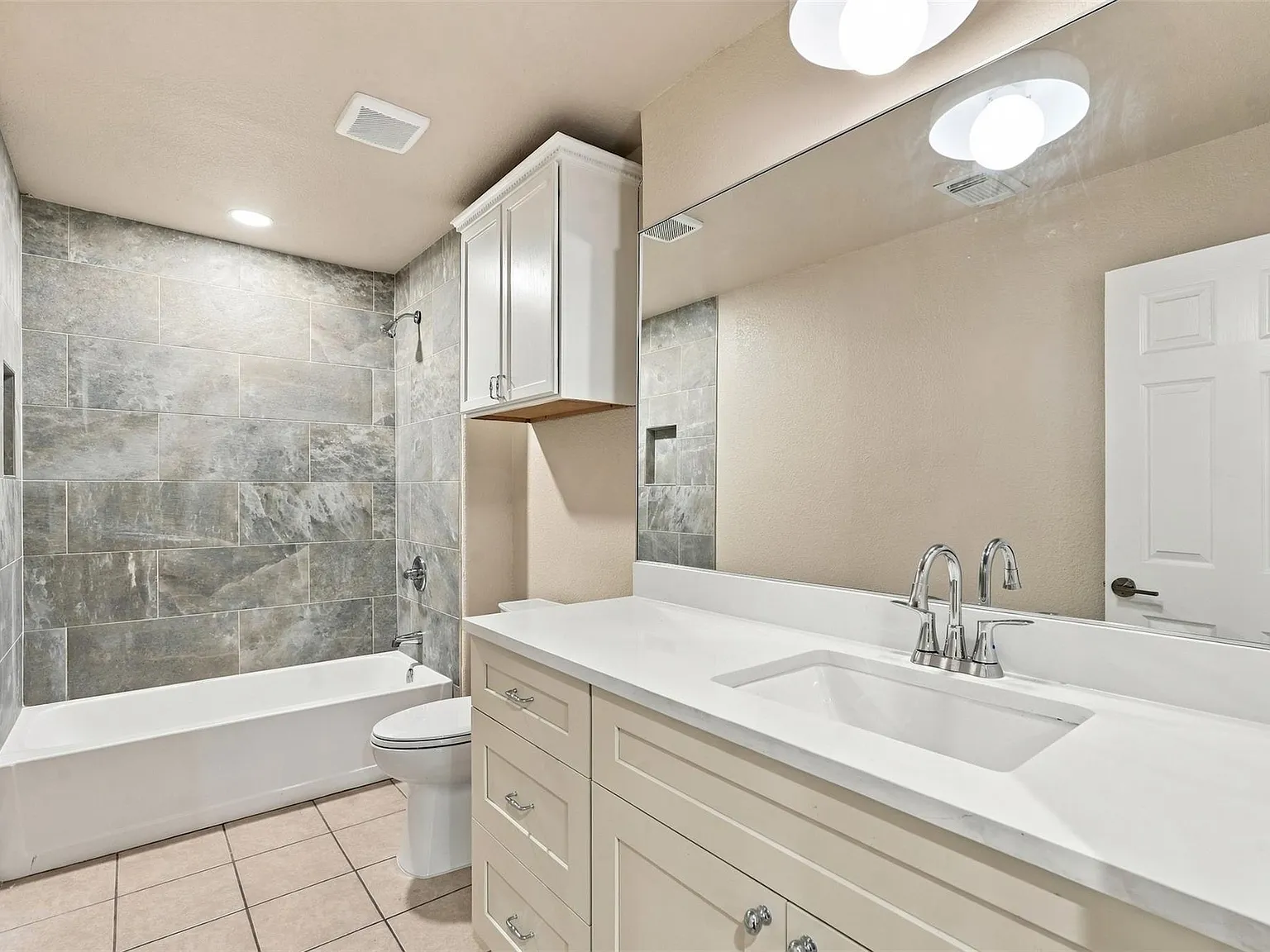 1204 Cordell St — Photo 4