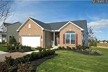 1st image of 39055 Crescent Dr