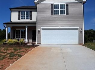 360 Waylon Ct, Lexington, NC 27295