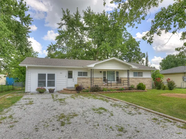 305 Verbryck Street, Carl Junction, MO 64834