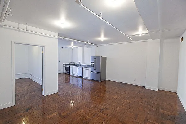 Rented by Voro NYC | media 34