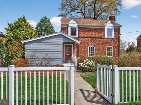 2633 N Florida St, Arlington, VA 22207