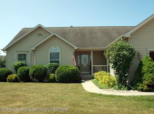 1021 Bills Ln, Saint Johns, MI