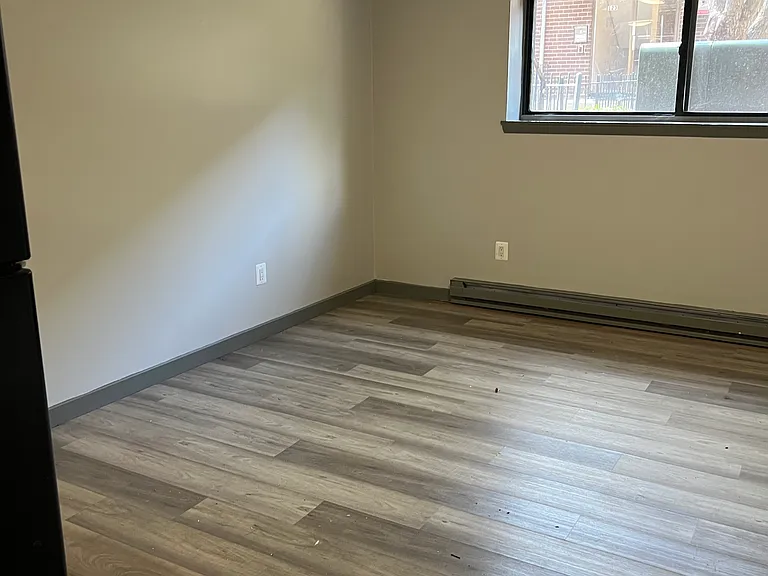 131 Clinic Dr #107 — Photo 3