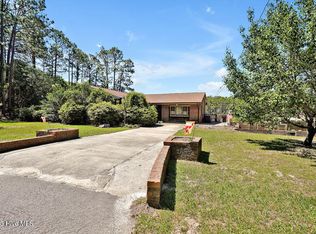 76 Pine Shores Dr, Southport, NC 28461