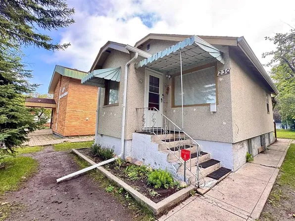 230 W 8a St NE, Calgary, AB T2E 4J1