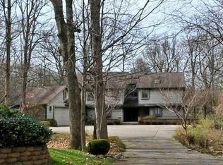 101 Roscommon Dr, Springfield, OH 45503