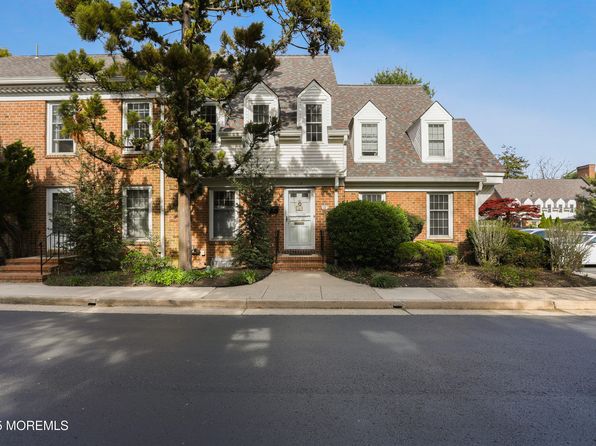 12 Wyckham Road, Spring Lake Heights, NJ 07762