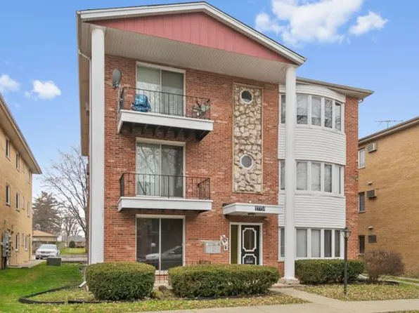 17754 Rosewood Dr APT 2N, Lansing, IL 60438