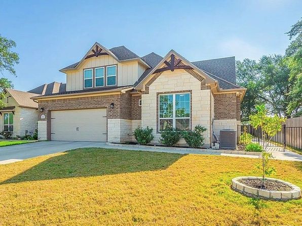 604 Scenic Bluff Dr