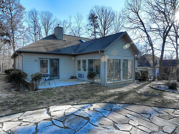3rd image of 133 Kawatuska Way