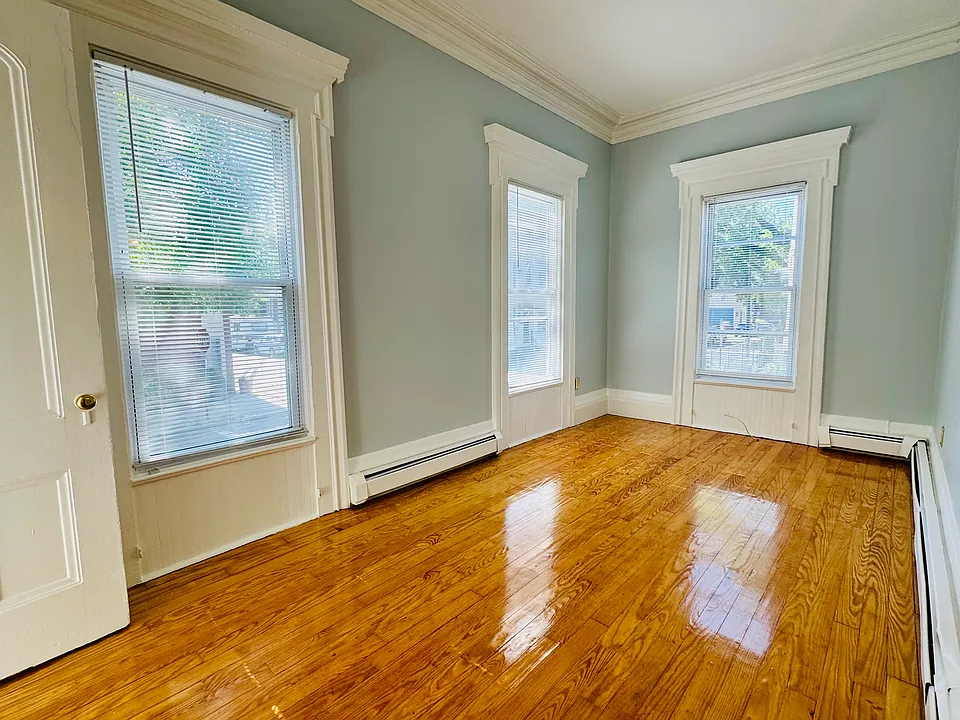 123 Almy St #1F