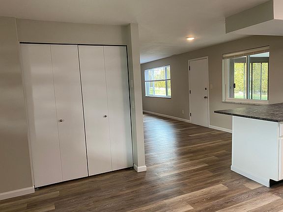 3rd image of 5726 Terrace Park Dr