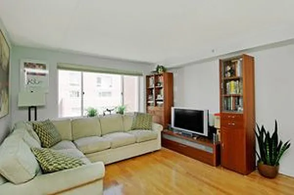 Sold by Douglas Elliman | media 22