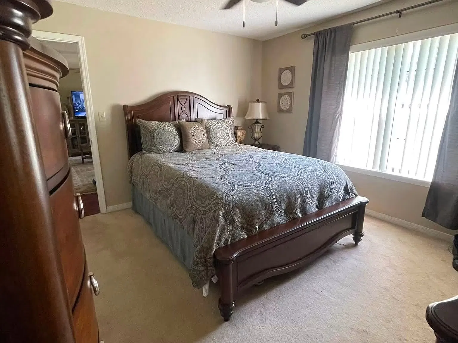 3 bed, 1125 sqft, $1,800 — Photo 4