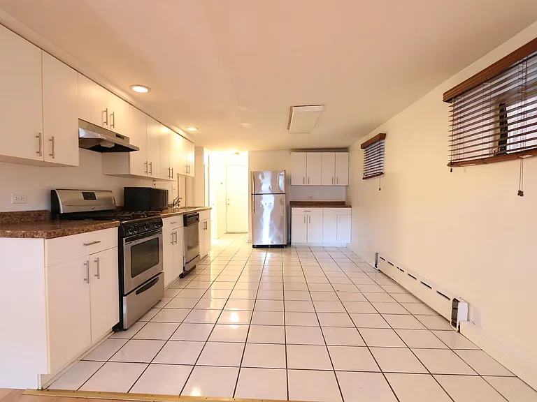 719 S Loomis St #GRD — Photo 7