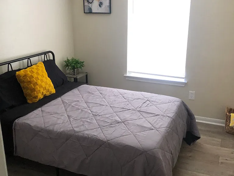 Pinebrooke Apartments — Photo 13