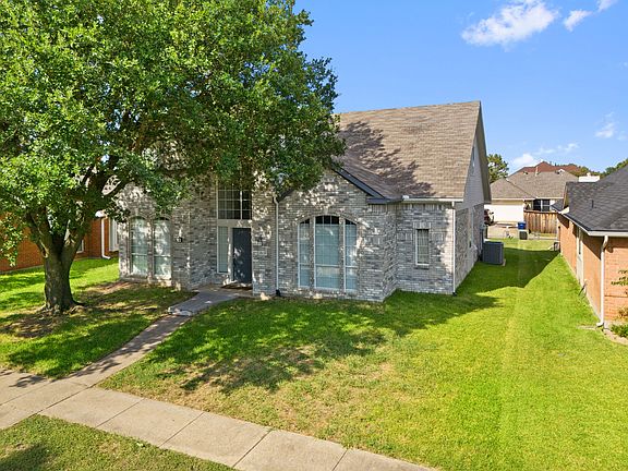 4th image of 2802 Briarbrook Ln