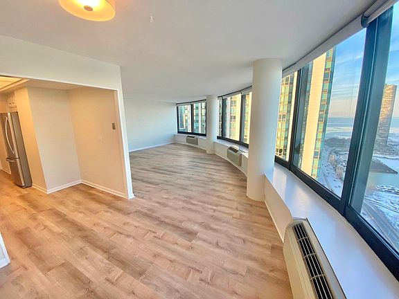 5th image of 155 N Harbor Dr APT 3408