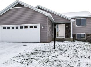 5788 51st St NW, Rochester, MN 55901