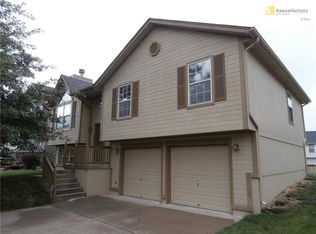 845 SW Harvest Dr, Grain Valley, MO 64029