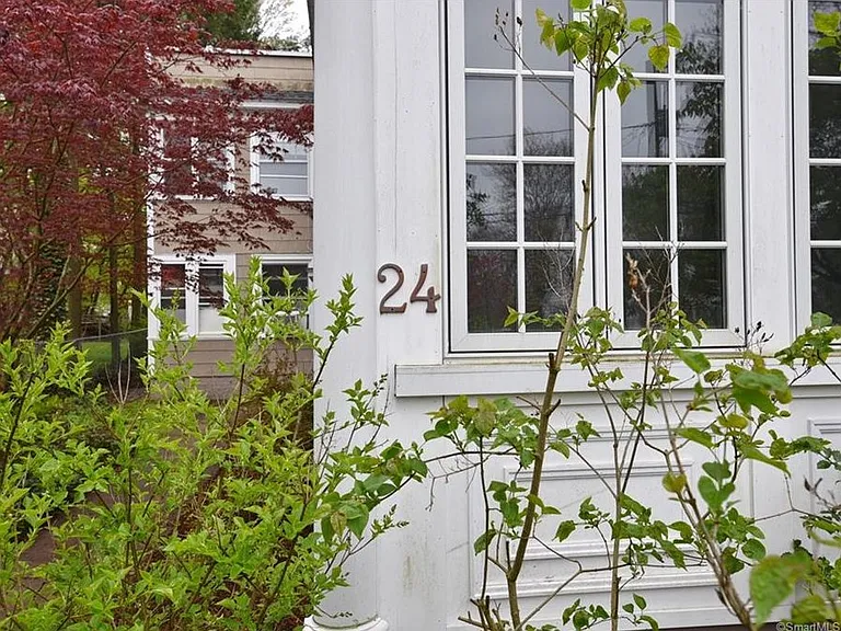 24 Plant St #4 — Photo 2