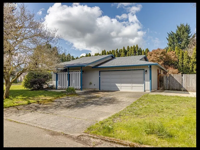 6808 NE 92nd Ct — Photo 1