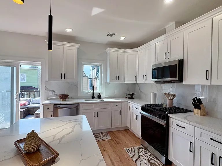 365 Devon St #2 — Photo 11