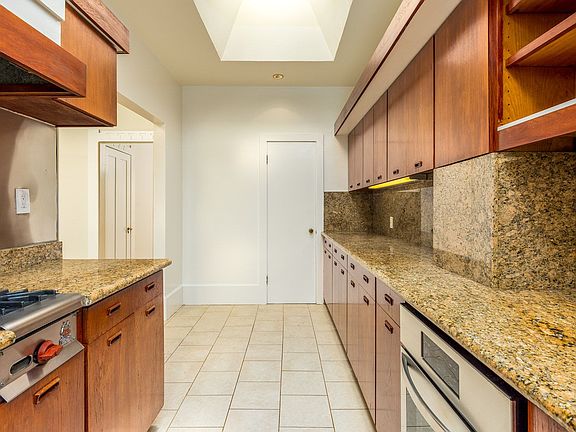 5th image of 1179 Pine St APT 6