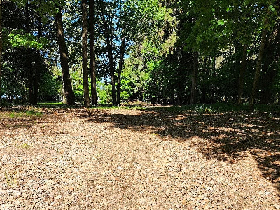 1st image of 3321 Scenic Dr