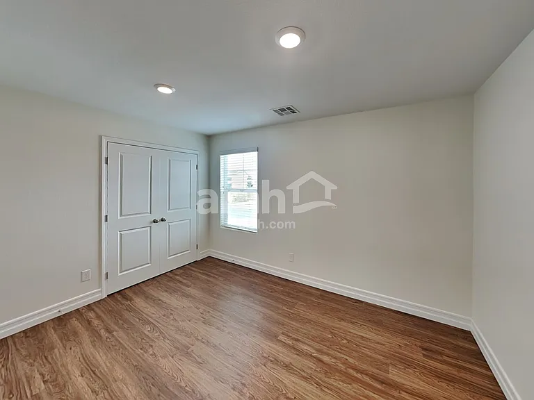 6106 Haleh Ave — Photo 14