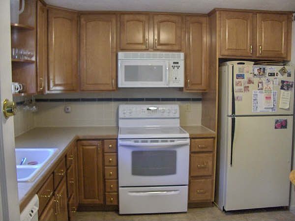2nd image of 38 French St #38
