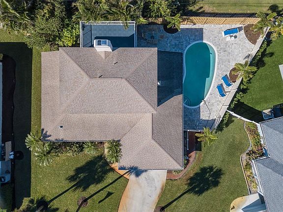 5th image of 434 W Gate Dr