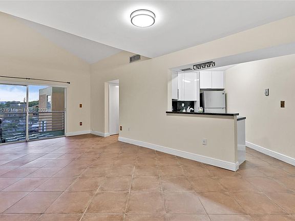4th image of 9715 Fontainebleau Blvd #E314