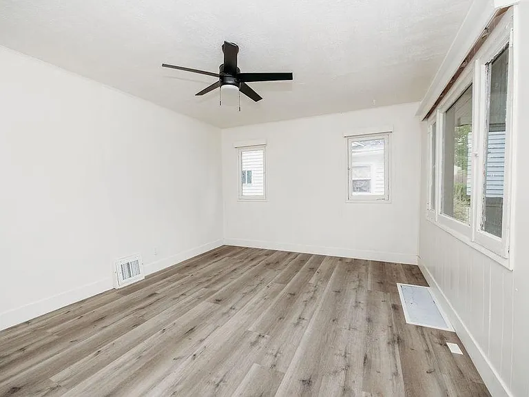 2213 Jackson Ave #1 — Photo 18