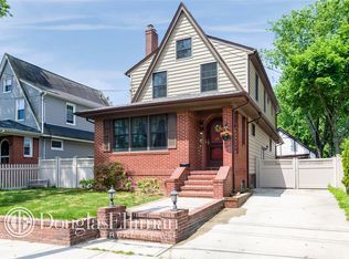 103 Acorn Way, Malverne, NY