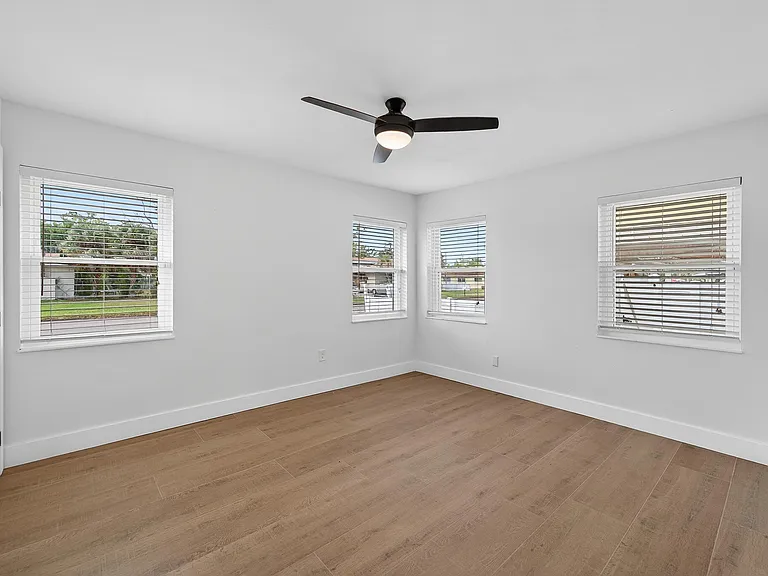 1839 Saint George Dr — Photo 41